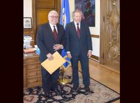 José Venancio Berrios explica a Secretario General de la OEA Almagro situación del PLI