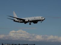 Aviones de EE.UU. se acercan a las fronteras rusas y cazas Su-27 despegan en alerta