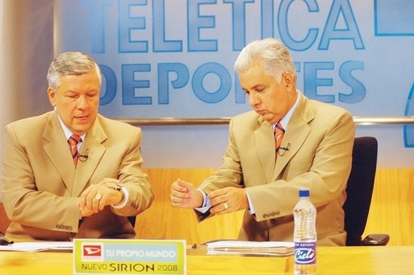 Mario Segura y Everardo Herrera fuera de Teletica Deportes