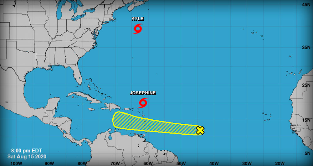 Centro Nacional de Huracanes vigilando onda tropical