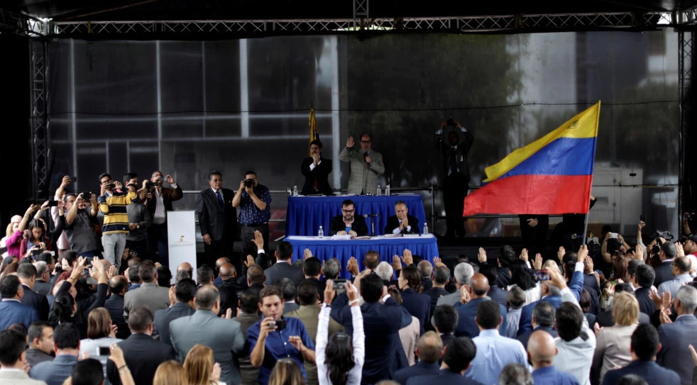 Juan Guaidó ha llamado a reunificar las fuerzas democráticas de Venezuela. La Sala Electoral del Tribunal Supremo de Justicia de Venezuela autodenominado “legítimo” sentenció este miércoles desde