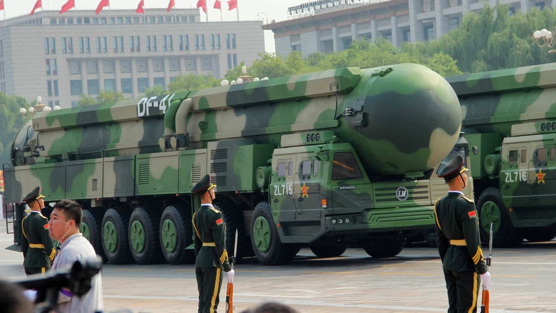 EE.UU. y China están inmersos en "una carrera armamentística"