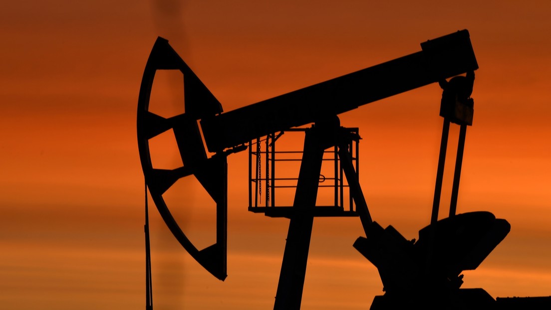 El mayor comerciante de petróleo del mundo planea dejar de operar con el crudo ruso para finales de este año
