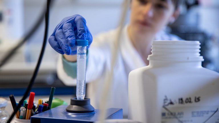 OMS continúa evaluando el riesgo para la salud las variantes recombinantes