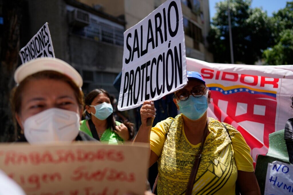 Venezolanos exigen a Maduro un salario digno que les permita cubrir sus necesidades básicas