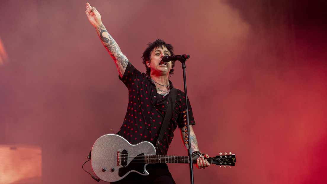 El líder de Green Day anuncia que renunciará a su ciudadanía gringa y se mudará a Reino Unido