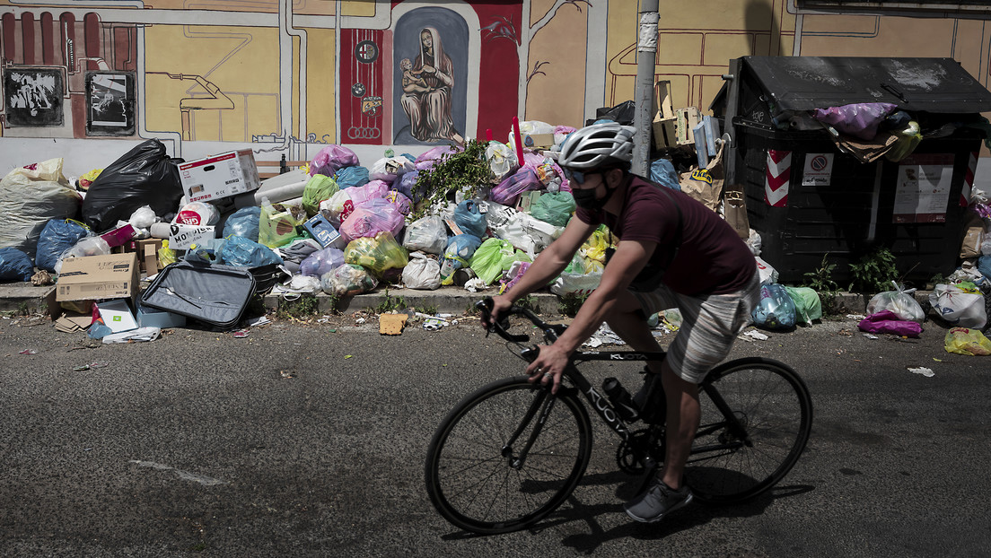 Roma se hunde en un "panorama mortificante" de basura