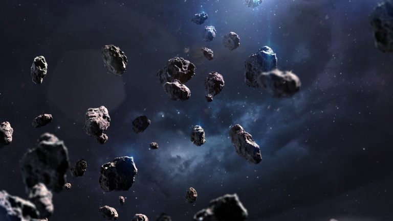 Descubren propiedades "únicas y excepcionales" en diamantes formados hace 50.000 años tras la colisión de un asteroide