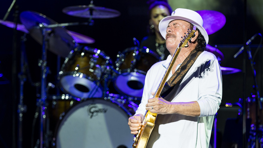 El guitarrista Carlos Santana fue trasladado a una sala de emergencias