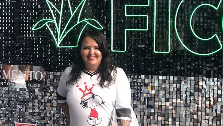 Indignación en México por el caso de una mujer que denunció amenazas ante la policía la ignoraron y fue quemada