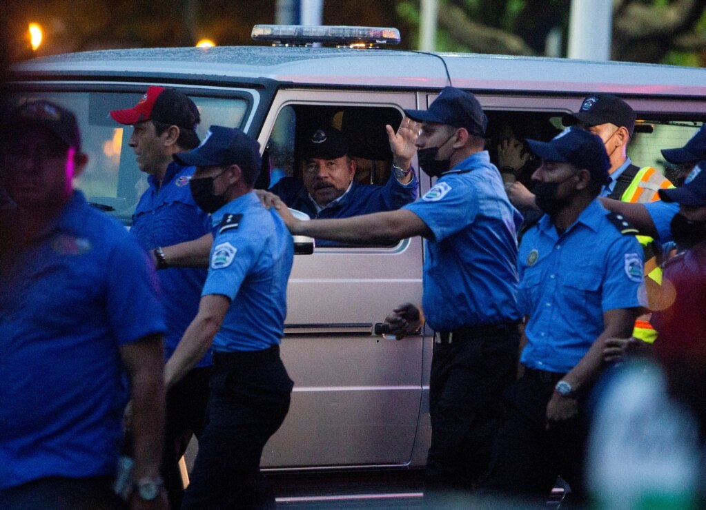 Daniel Ortega: "Los diálogos son para ponerse la soga al cuello"