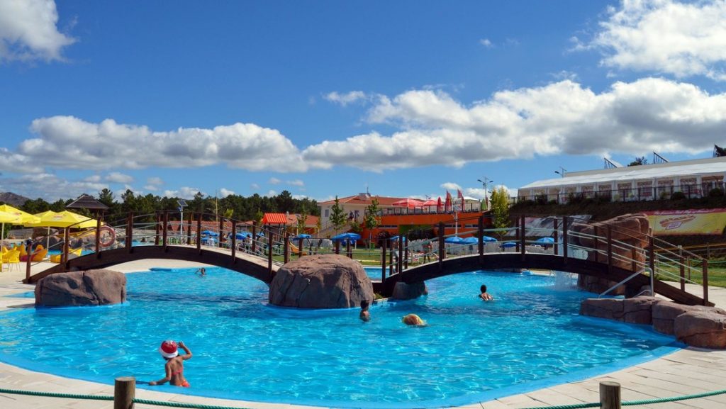 Un hombre muere al ser arrastrado por un sumidero que se abrió en una piscina en Israel