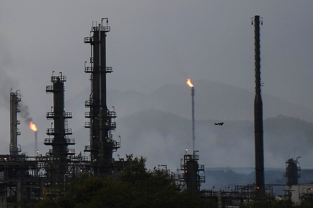 Diosdado Cabello: Venezuela tiene petróleo para toda Europa