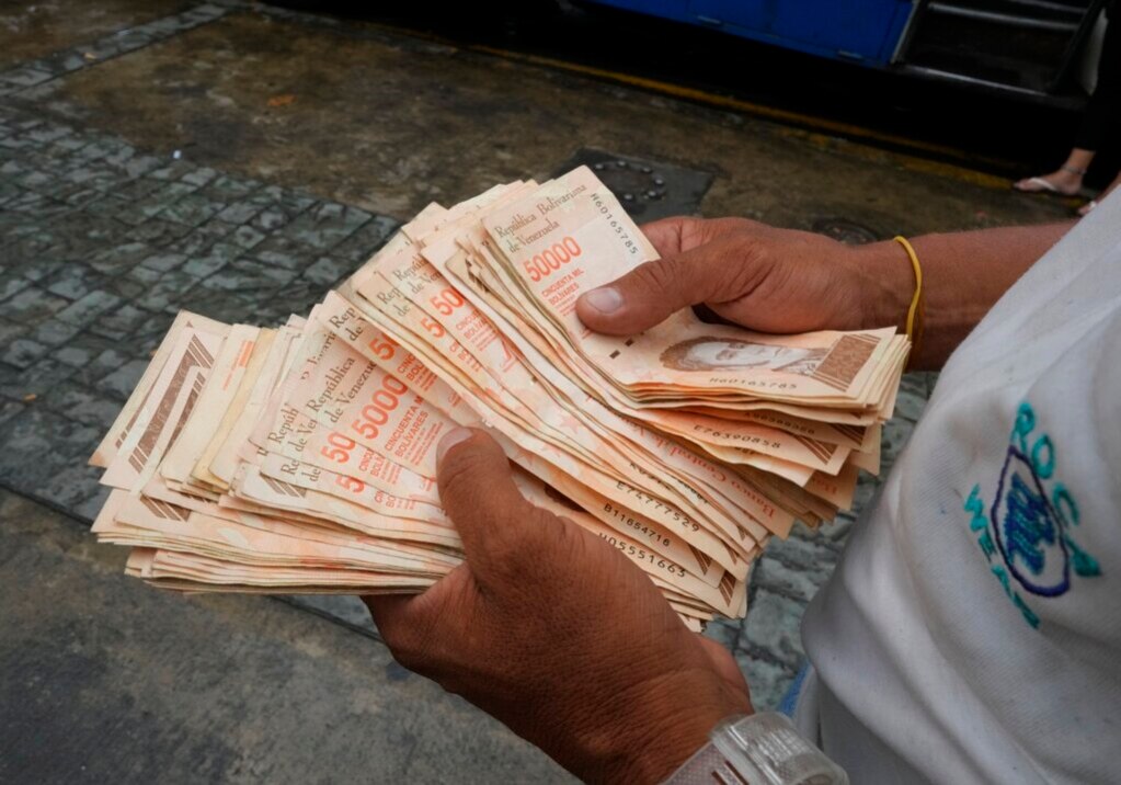 Cómo Venezuela ha logrado inesperadamente desacelerar la inflación a tasas mensuales de un dígito