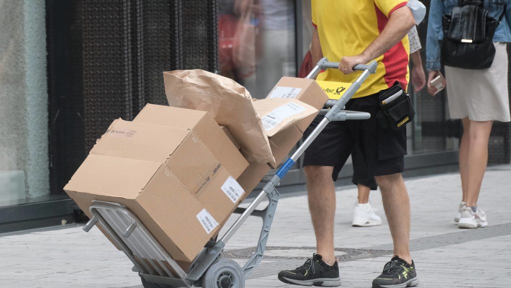 Un repartidor de Amazon deja su trabajo para invertir en criptomonedas y se hace millonario en menos de dos años