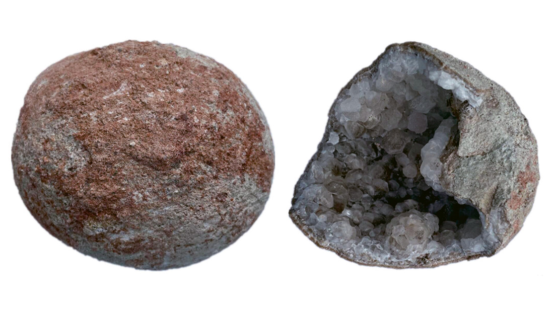 Encuentran en China dos huevos fosilizados de dinosaurio llenos de cristal Encuentran en China dos huevos fosilizados de dinosaurio llenos de cristal