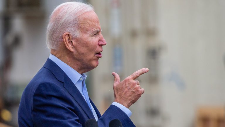 Biden afirma que la inflación empeorará con los republicanos