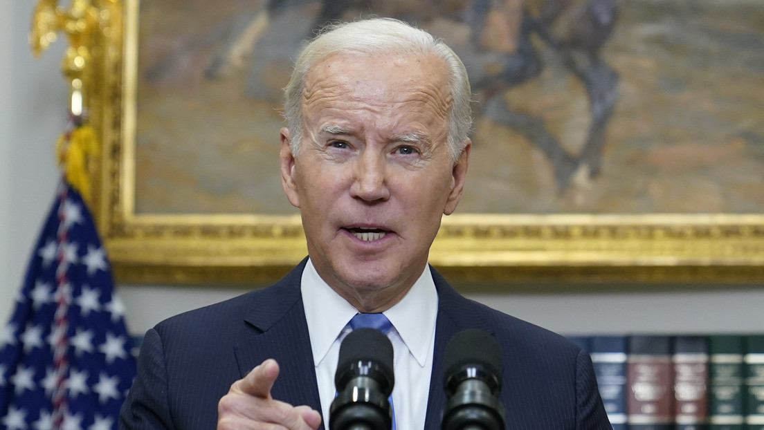 Biden firma una ley que incluye más de 12.000 millones de dólares de ayuda adicional para Ucrania