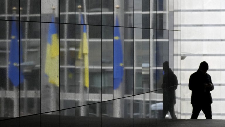 Washington presiona a la UE para que "haga más" para apoyar a Ucrania