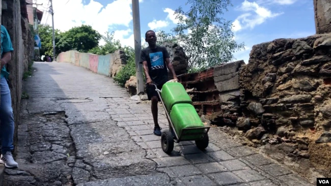 el Miami venezolano de Maduro, sin agua potable