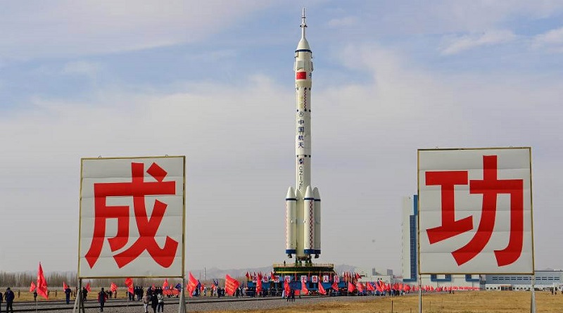China lanza la nave espacial tripulada Shenzhou-15