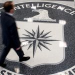 La CIA anuncia planes para reclutar como espías a ciudadanos rusos