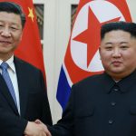 Xi Jinping dice por carta a Kim Jong-un que China concede "gran importancia" a su relación con Corea del Norte