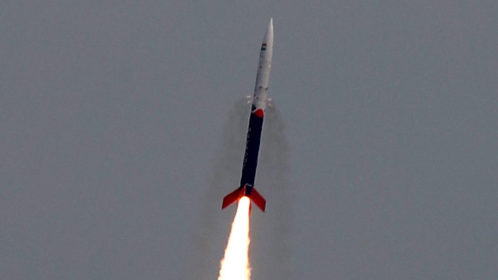 la India lanza su primer cohete espacial privado