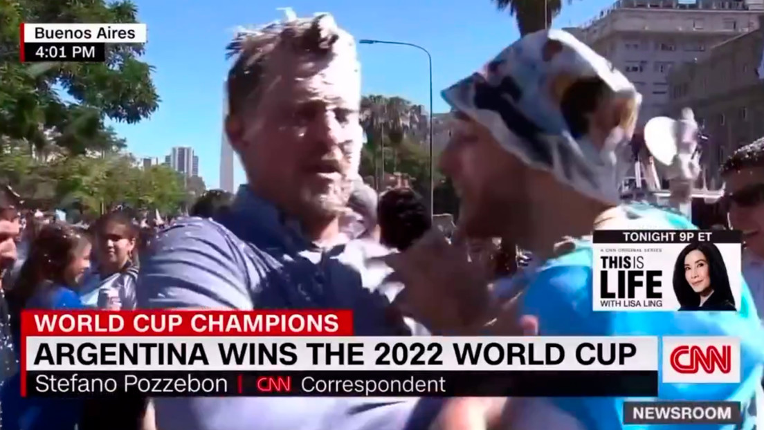 Aficionados argentinos impiden a un periodista de CNN cubrir los festejos