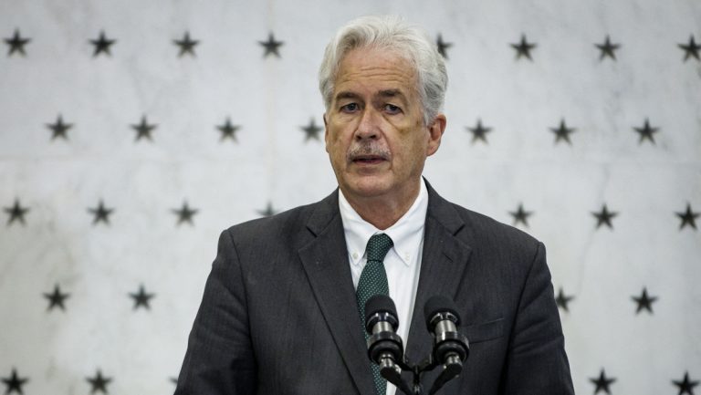 Jefe de la CIA pronostica cuándo podría comenzar un conflicto bélico en torno a Taiwán