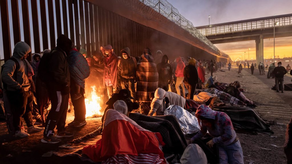 La Corte Suprema de EE.UU. mantiene la expulsión rápida de migrantes