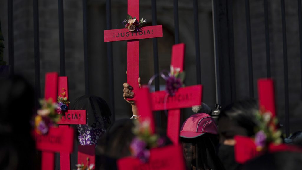 Condenan a 24 años de prisión a un hombre que prendió fuego a su expareja e hija de 4 años en México