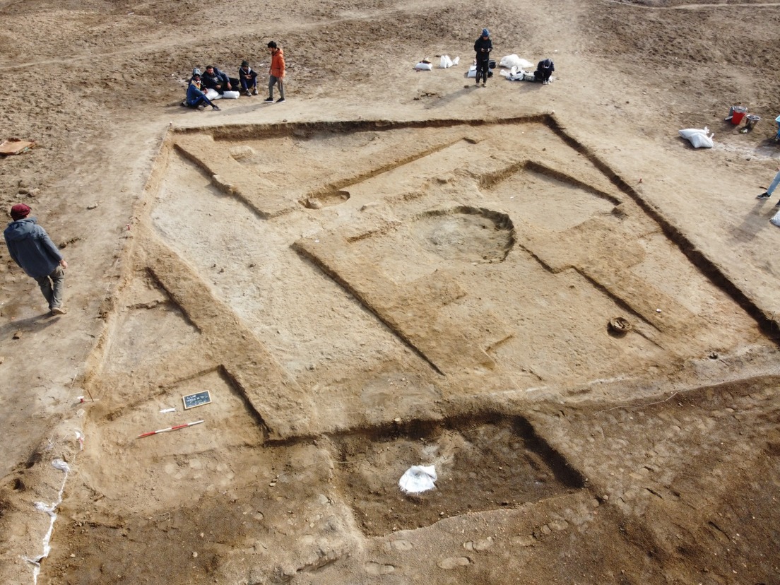 Descubren una taberna de 5.000 años de antigüedad con restos de comida en Irak