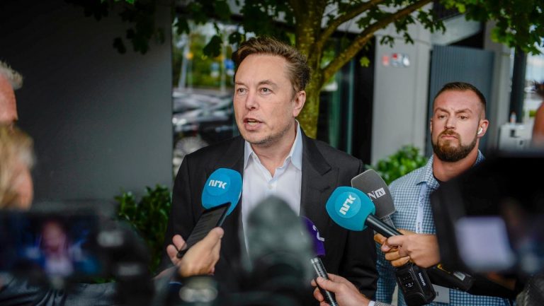 Elon Musk comenta la iniciativa de crear una moneda común para Latinoamérica