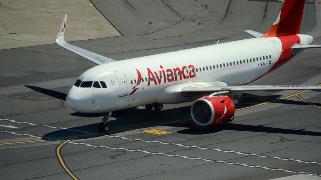 Hallan dos cadáveres en el tren de aterrizaje de un avión de Avianca en Bogotá