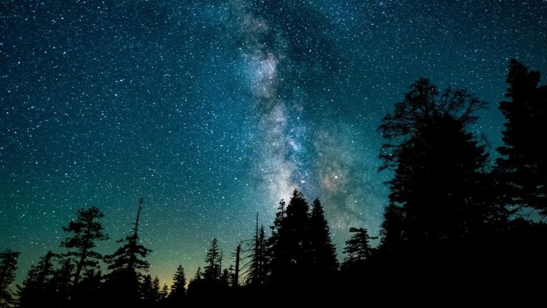 La visibilidad de las estrellas se erosiona en ciertas partes del planeta