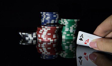Las mejores tácticas para ganar en el Texas Holdem Poker