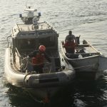 Rescatan con vida a 3 personas que llevaban 6 días a la deriva en el océano Pacífico