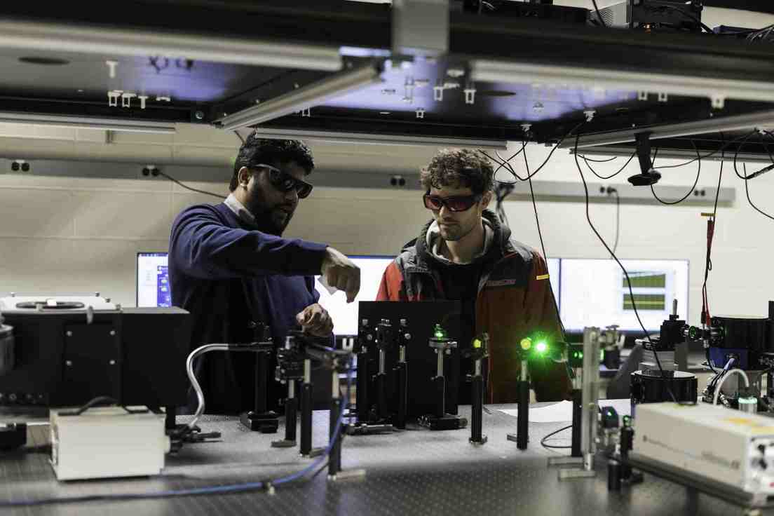 Crean por primera vez un superconductor que funciona a temperatura ambiente