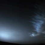El róver Perseverance capta unas asombrosas nubes antes de un amanecer en Marte
