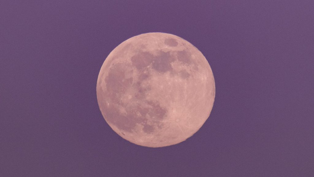 Luna 'rosa' de abril 2023: ¿cuándo es y qué significa?