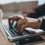 TECH emplea el Método del Caso de Harvard en sus programas académicos para mejorar los sistemas de aprendizaje