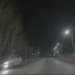 VIDEOS: Cae un objeto desconocido en llamas en una ciudad rusa