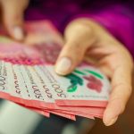 Nicaragua emite nuevos billetes que pueden ser identificados por ciegos