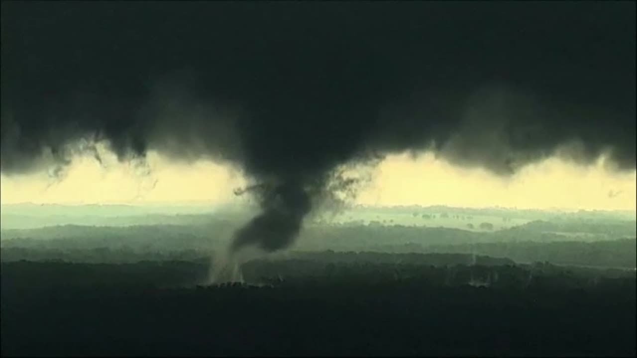 Potente tormenta con tornados arrasa el estado de Oklahoma