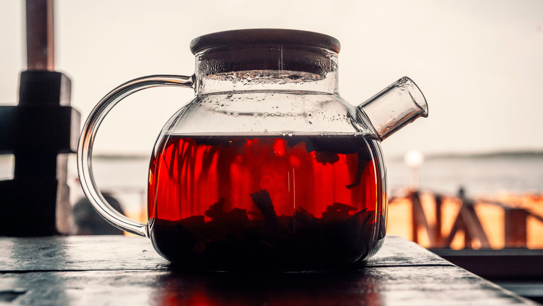 Una dermatóloga intenta envenenar a su esposo vertiendo líquido desatascador de cañerías en el té