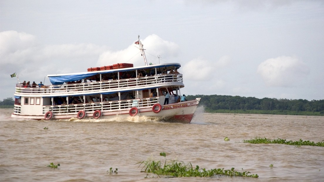 Piratas asaltan una embarcación de turistas en el río Amazonas y les roban miles de dólares