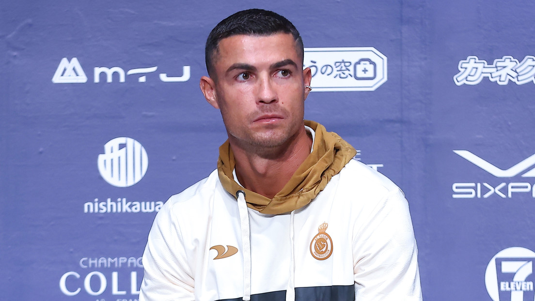 Cristiano Ronaldo saca su frustración contra un camarógrafo al final de un partido