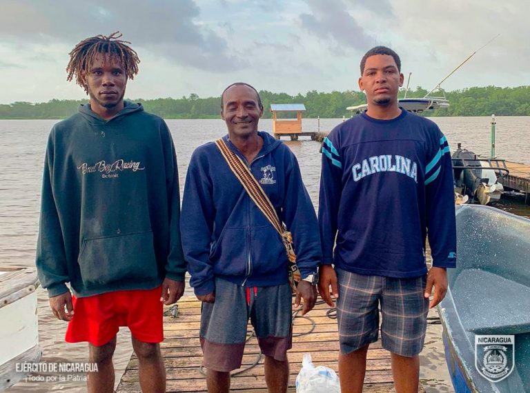 Ejército de Nicaragua rescató a dominicano que naufragó 16 días