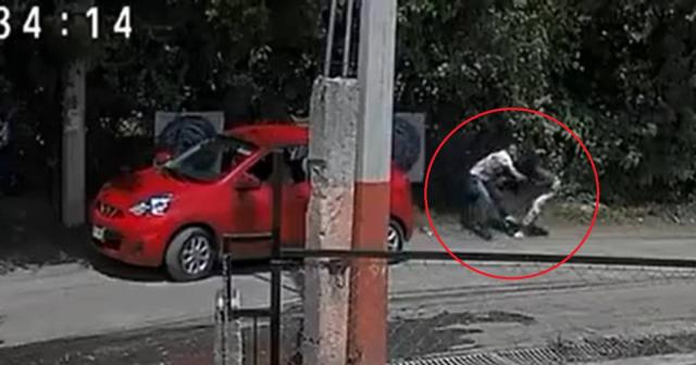 VIDEO: El momento en que una joven se salva de ser secuestrada en México